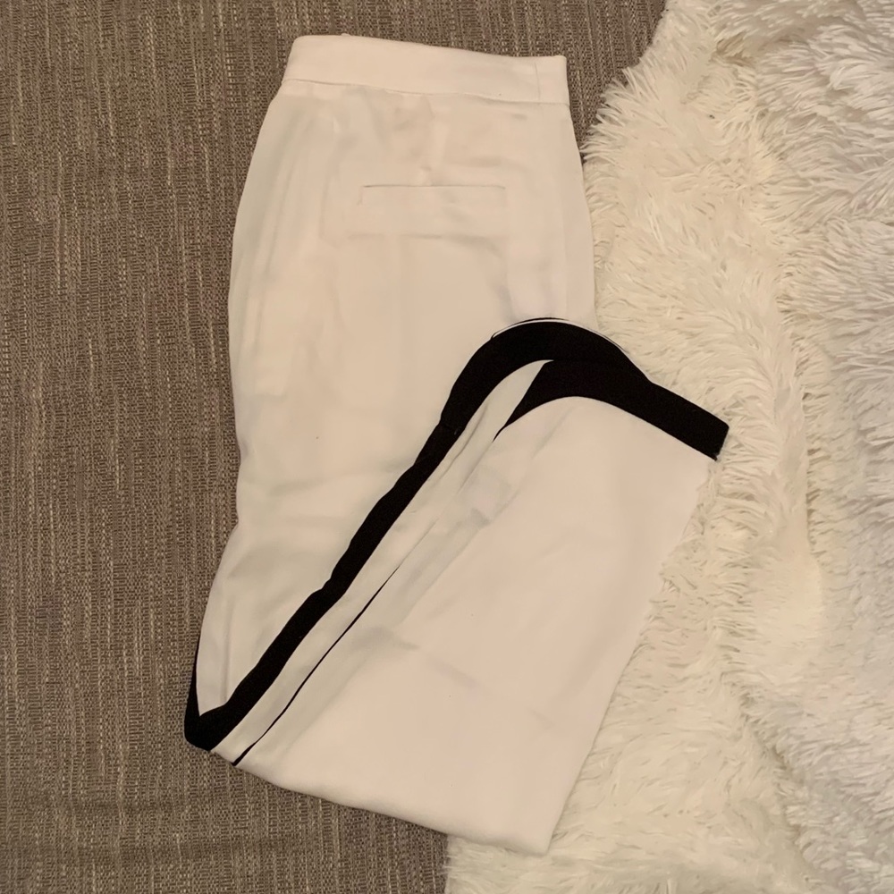 Banana Republic Petite White and Black Trouser 00P